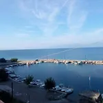 Akri Akráta