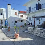 Akri Pensionat 3*