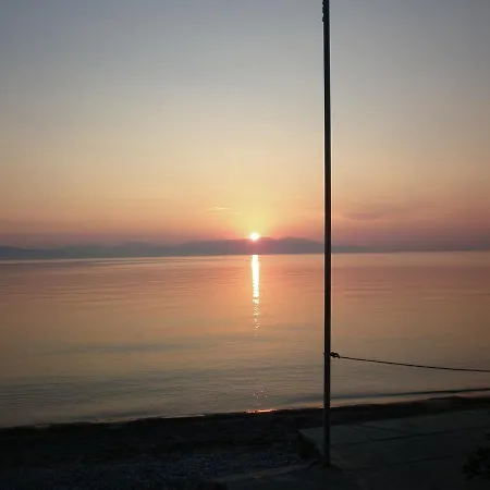 Akri Akrata